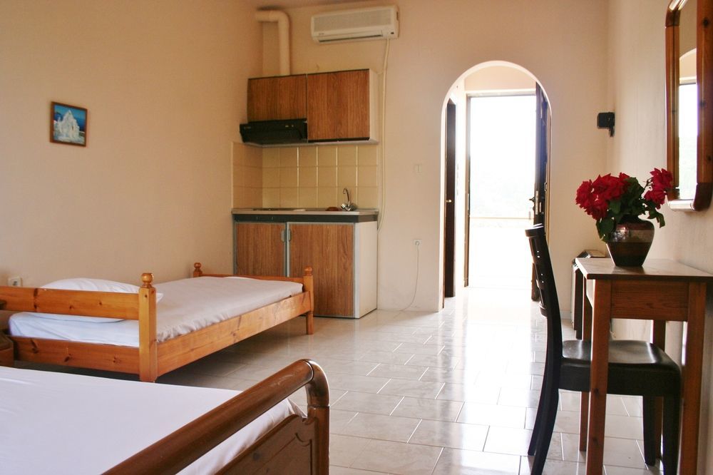 Ataviros Hotel Embonas Exterior photo